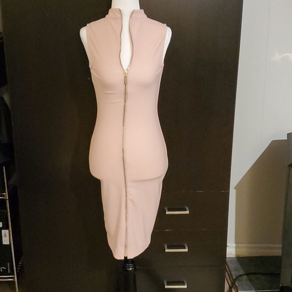 Marciano Dress 👗 - Picture 6 of 9